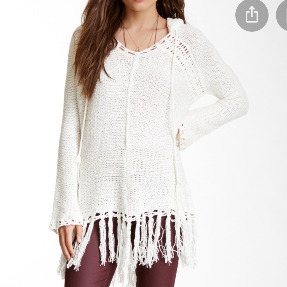 Cute white hooded sweater/swimsuit cover-up